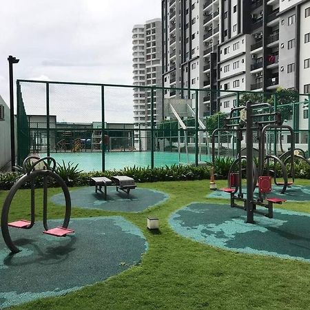 Ss Condostay Residensi Lili, Nilai Nearby Klia, Usim - Infinity Pool, Wifi, Smart Tv 외부 사진