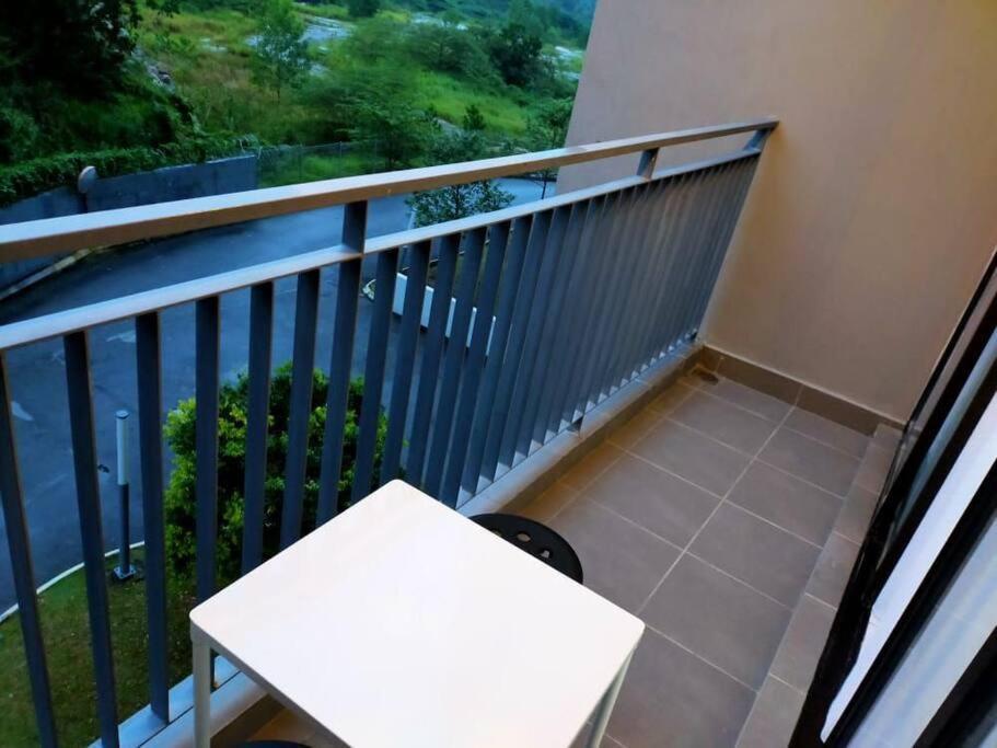 Ss Condostay Residensi Lili, Nilai Nearby Klia, Usim - Infinity Pool, Wifi, Smart Tv 외부 사진