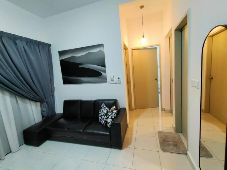 Ss Condostay Residensi Lili, Nilai Nearby Klia, Usim - Infinity Pool, Wifi, Smart Tv 외부 사진